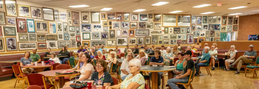 Crowd at Kim Mager's book reading