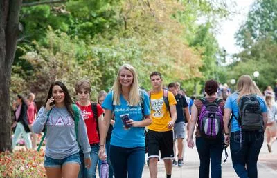 Students walking outside on AU campus